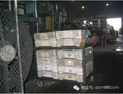 壓鑄件周轉箱放置